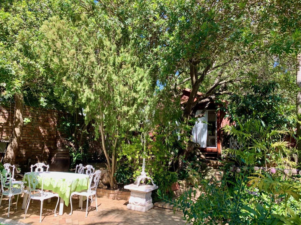 The Little Hideaway Guesthouse Stellenbosch Exterior photo