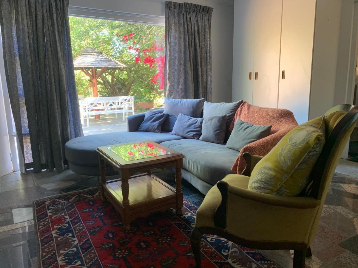 The Little Hideaway Guesthouse Stellenbosch Exterior photo